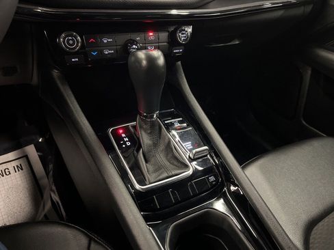 Used 2022 Jeep Compass Latitude image 24