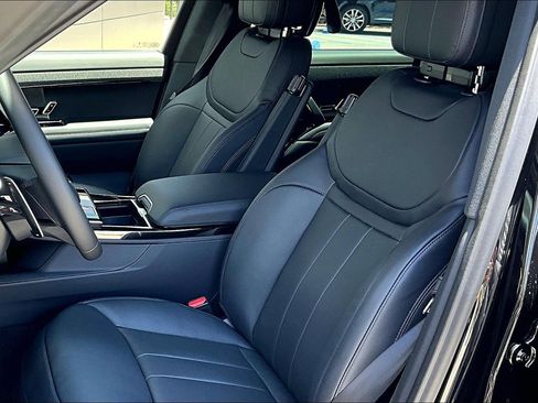 New 2026 Land Rover Range Rover Sport Dynamic SE AWD/4WD image 9