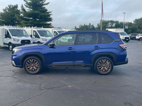 Used 2025 Subaru Forester Sport AWD/4WD image 2