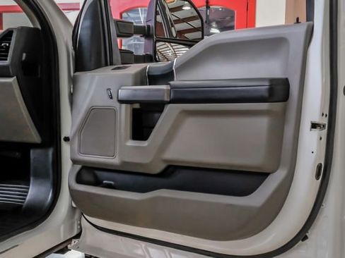 Used 2018 Ford F250 XL w/ Power Equipment Group AWD/4WD image 46