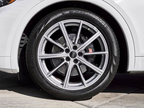 Used 2024 Audi SQ5 Premium Plus image 3