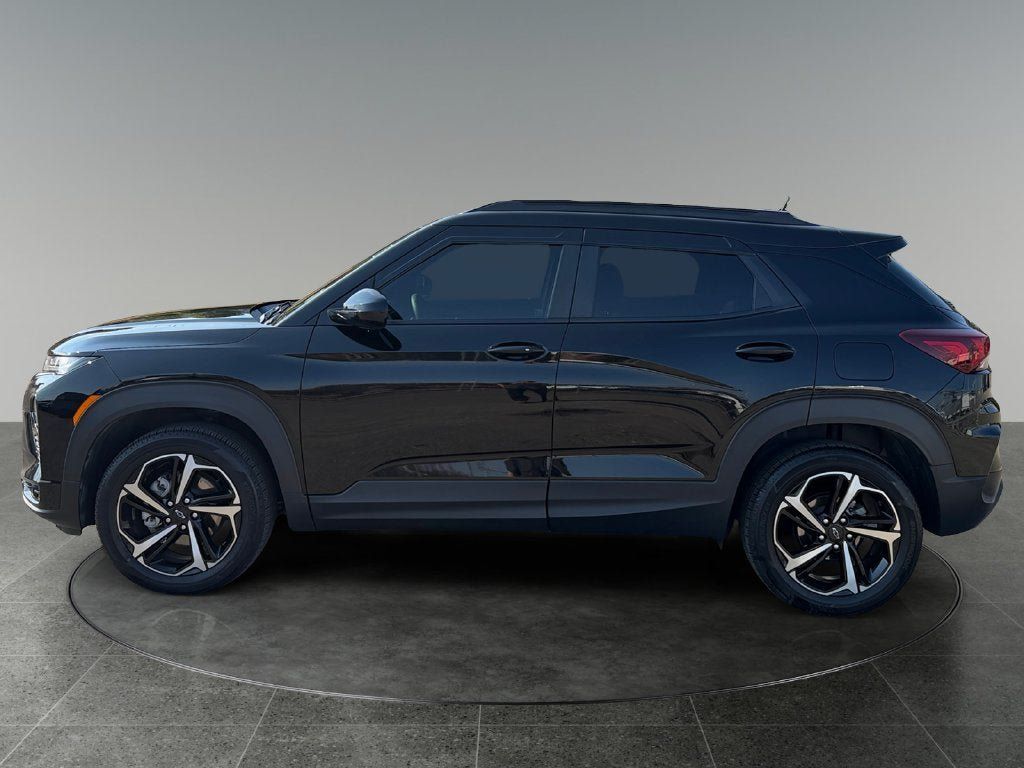 Used 2023 Chevrolet TrailBlazer RS w/ Convenience Package AWD/4WD image 5