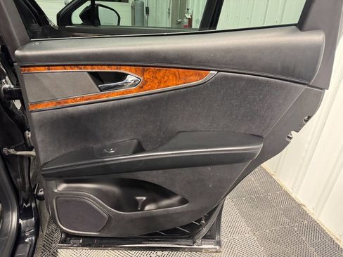 Used 2017 Lincoln MKX Reserve w/ Lincoln MKX Climate Package image 25