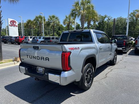 Used 2022 Toyota Tundra SR5 w/ TRD Off-Road Package AWD/4WD image 10