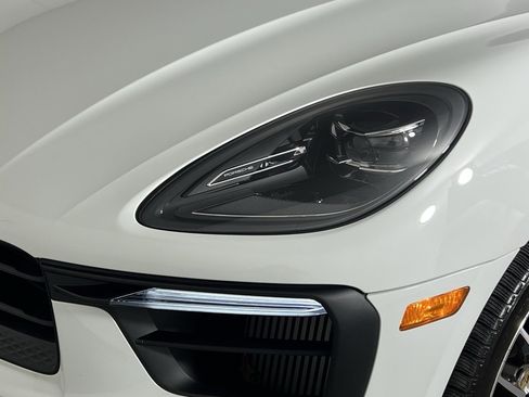 Certified 2023 Porsche Macan S image 15