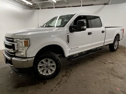 Used 2022 Ford F350 XLT image 1