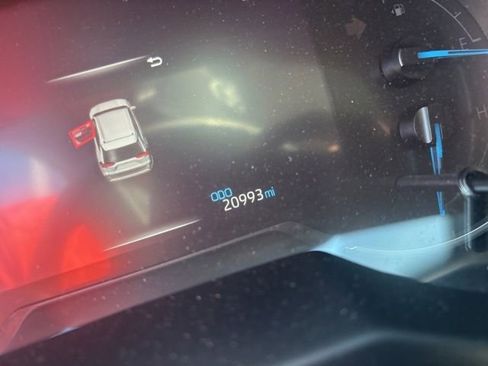 Used 2024 Toyota RAV4 XLE AWD/4WD image 13