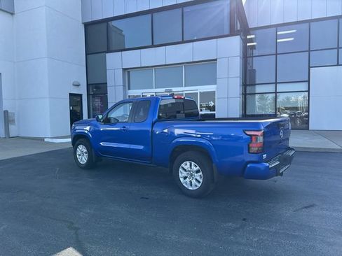 Used 2024 Nissan Frontier SV w/ SV Convenience Package RWD image 4