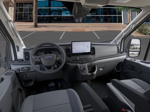 New 2025 Ford E-Transit 148 Medium Roof image 9
