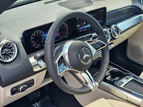 New 2026 Mercedes-Benz GLB 250 4MATIC image 14