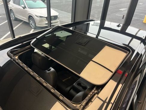 New 2026 MAZDA CX-90 Plug-In Hybrid w/ Preferred image 18