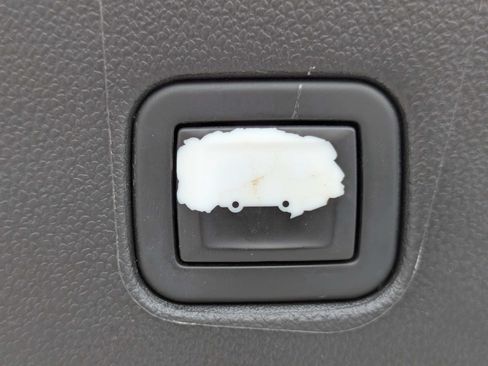 Used 2021 Chevrolet Blazer LT FWD image 8