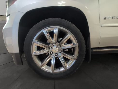 Used 2018 Chevrolet Suburban Premier AWD/4WD image 14