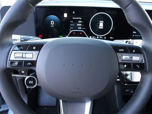 New 2026 Hyundai Ioniq 5 SEL image 17