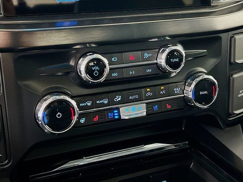 New 2026 Ford F350 Lariat w/ Tremor Off-Road Package AWD/4WD image 9