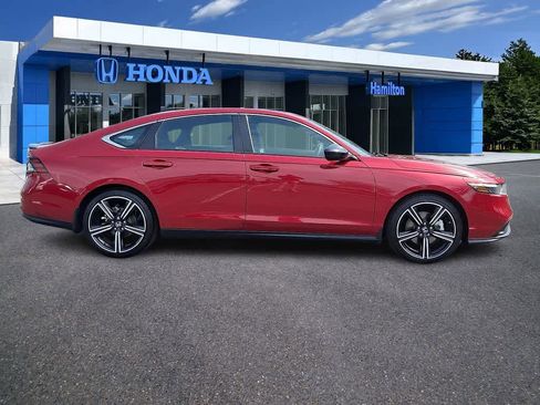 Certified 2025 Honda Accord Sport image 25