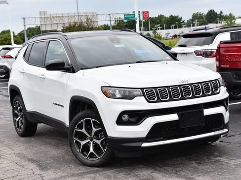 Used 2025 Jeep Compass Limited AWD/4WD image 2