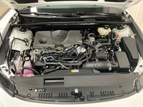 Used 2026 Toyota Camry SE FWD image 12