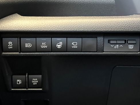 New 2026 Toyota Sienna Platinum AWD/4WD image 30