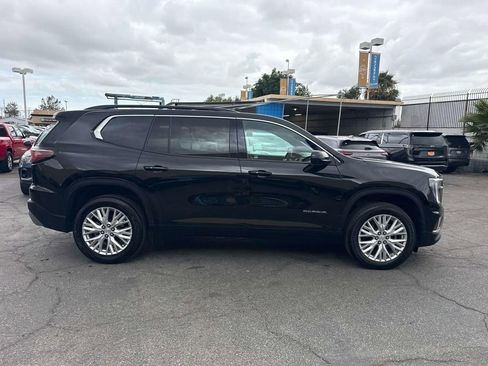 Used 2024 GMC Acadia Elevation FWD image 2