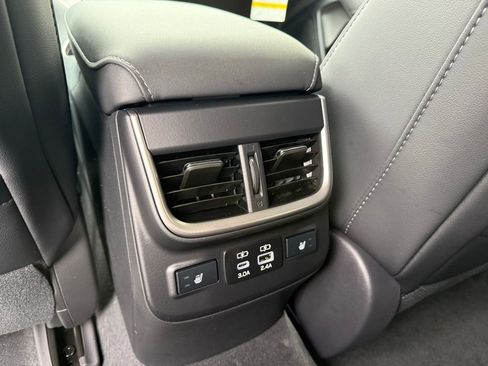 New 2025 Subaru Outback Limited image 25