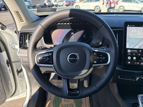 Certified 2025 Volvo XC90 T8 Ultra w/ Protection Package Premier image 19