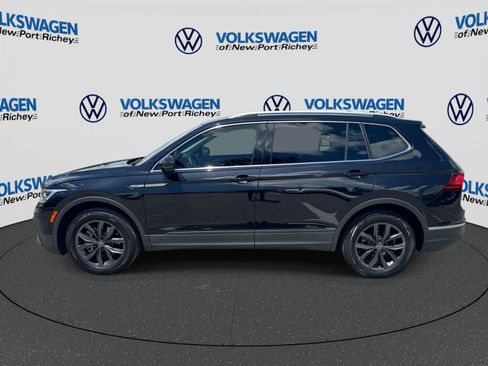 Used 2022 Volkswagen Tiguan SE FWD image 11