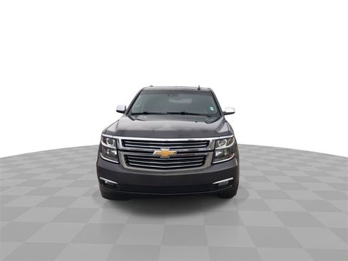 Used 2018 Chevrolet Suburban Premier w/ Max Trailering Package image 3
