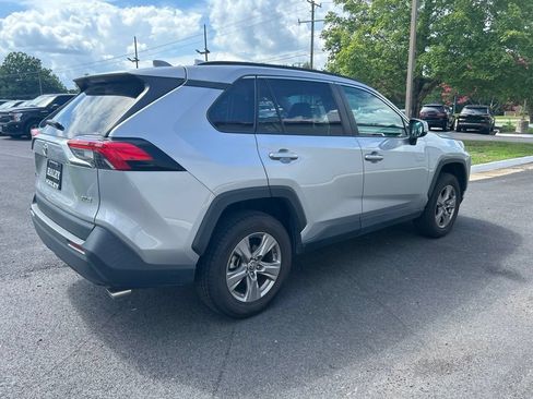 Used 2024 Toyota RAV4 XLE FWD image 3