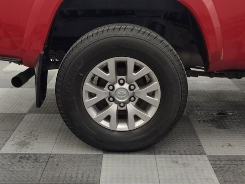 Used 2016 Toyota Tacoma SR5 image 11