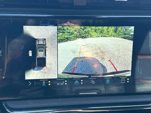 Used 2023 GMC Sierra 1500 AT4 w/ Technology Package AWD/4WD image 33