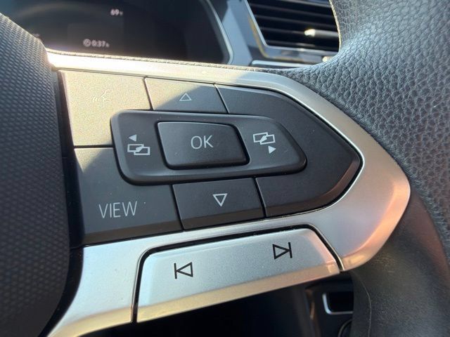 Used 2022 Volkswagen Tiguan S FWD image 47