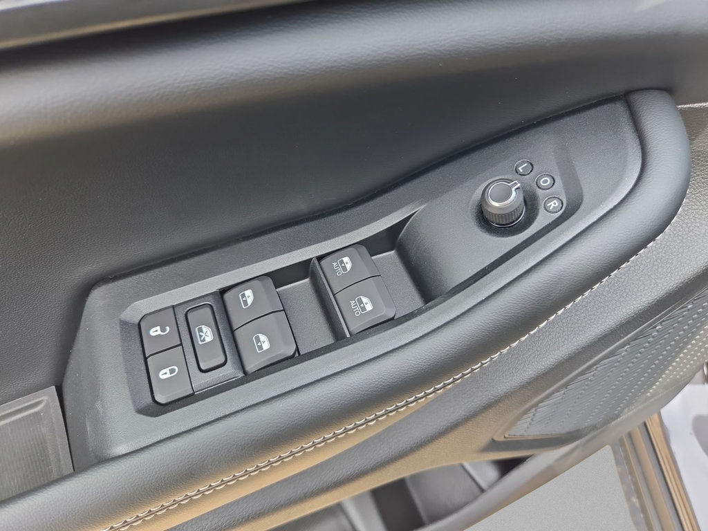 New 2025 Jeep Grand Cherokee Altitude RWD image 44