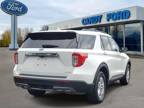 Used 2023 Ford Explorer XLT w/ Equipment Group 202A AWD/4WD image 4