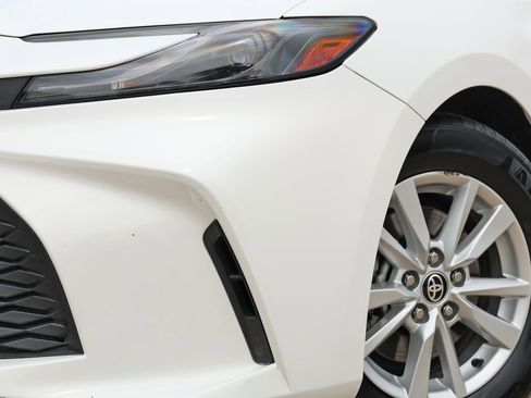 Used 2025 Toyota Camry LE FWD image 12