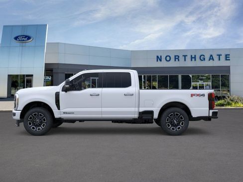 New 2025 Ford F250 Platinum image 4