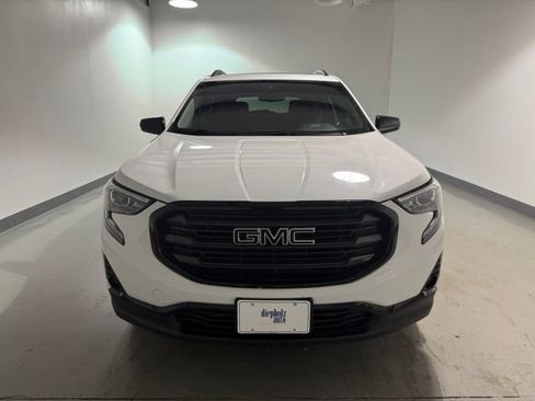 Certified 2021 GMC Terrain SLT w/ Infotainment Package II AWD/4WD image 2