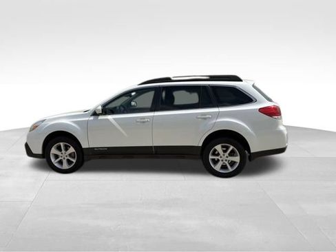 Used 2013 Subaru Outback 2.5i Premium AWD/4WD image 6