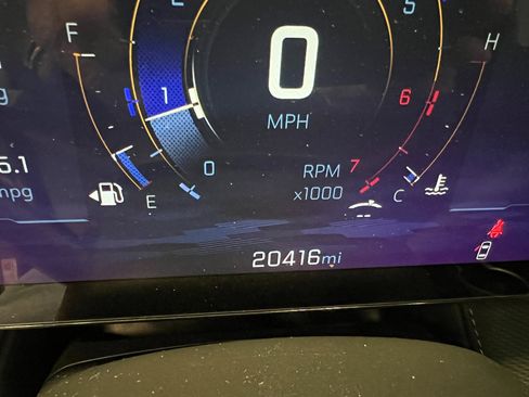 Used 2025 Chevrolet Equinox LT image 36