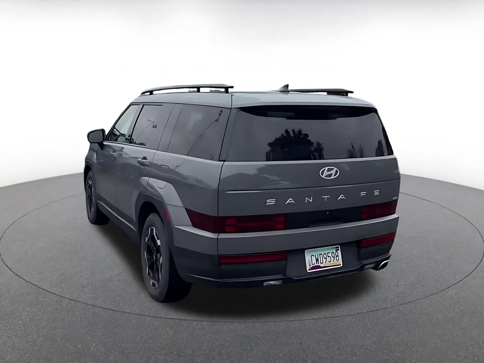 Used 2025 Hyundai Santa Fe SEL AWD/4WD image 10