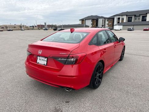 Used 2024 Honda Civic Sport image 13