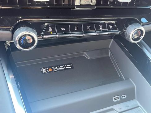 New 2026 Chevrolet Tahoe LT w/ Comfort Package AWD/4WD image 17