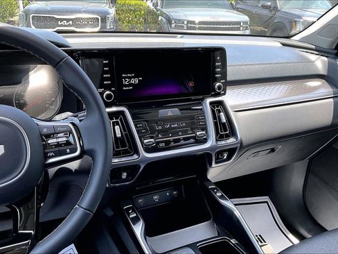 Certified 2023 Kia Sorento EX FWD image 8