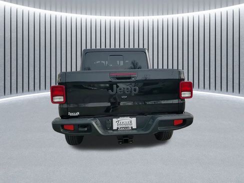 New 2026 Jeep Gladiator Sport image 4