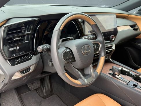 Used 2024 Lexus RX 350 Premium Plus w/ Convenience Package FWD image 4