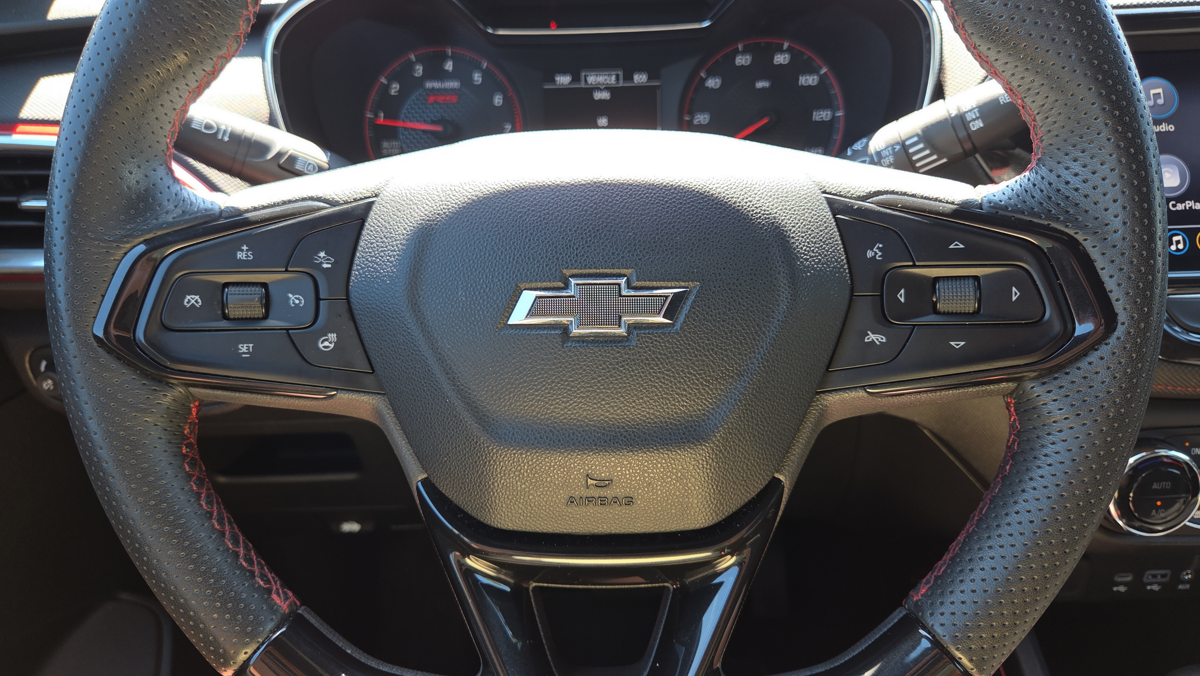 Used 2023 Chevrolet TrailBlazer RS w/ Convenience Package FWD image 28