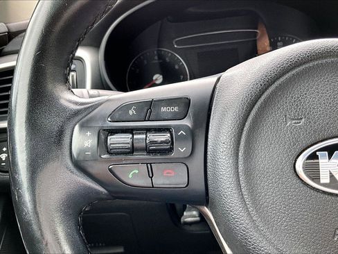 Used 2016 Kia Sorento FWD w/ LX Convenience Package image 11