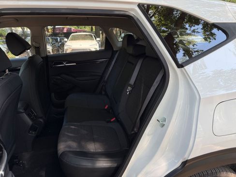 Used 2025 Kia Seltos S FWD image 38