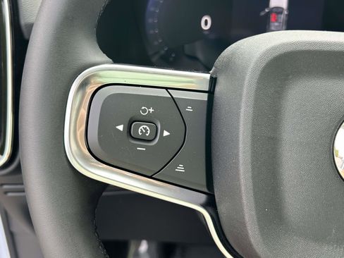 New 2026 Volvo XC40 B5 Core AWD/4WD image 21