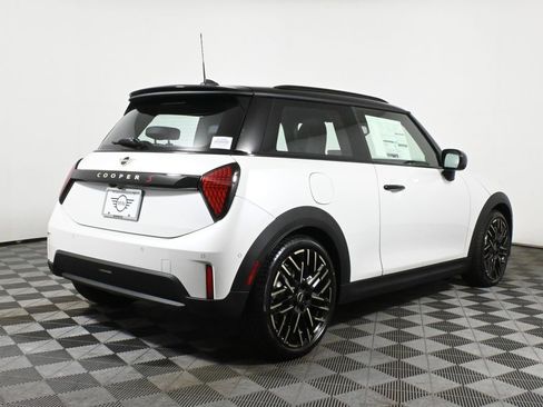 Used 2025 MINI Cooper S image 7